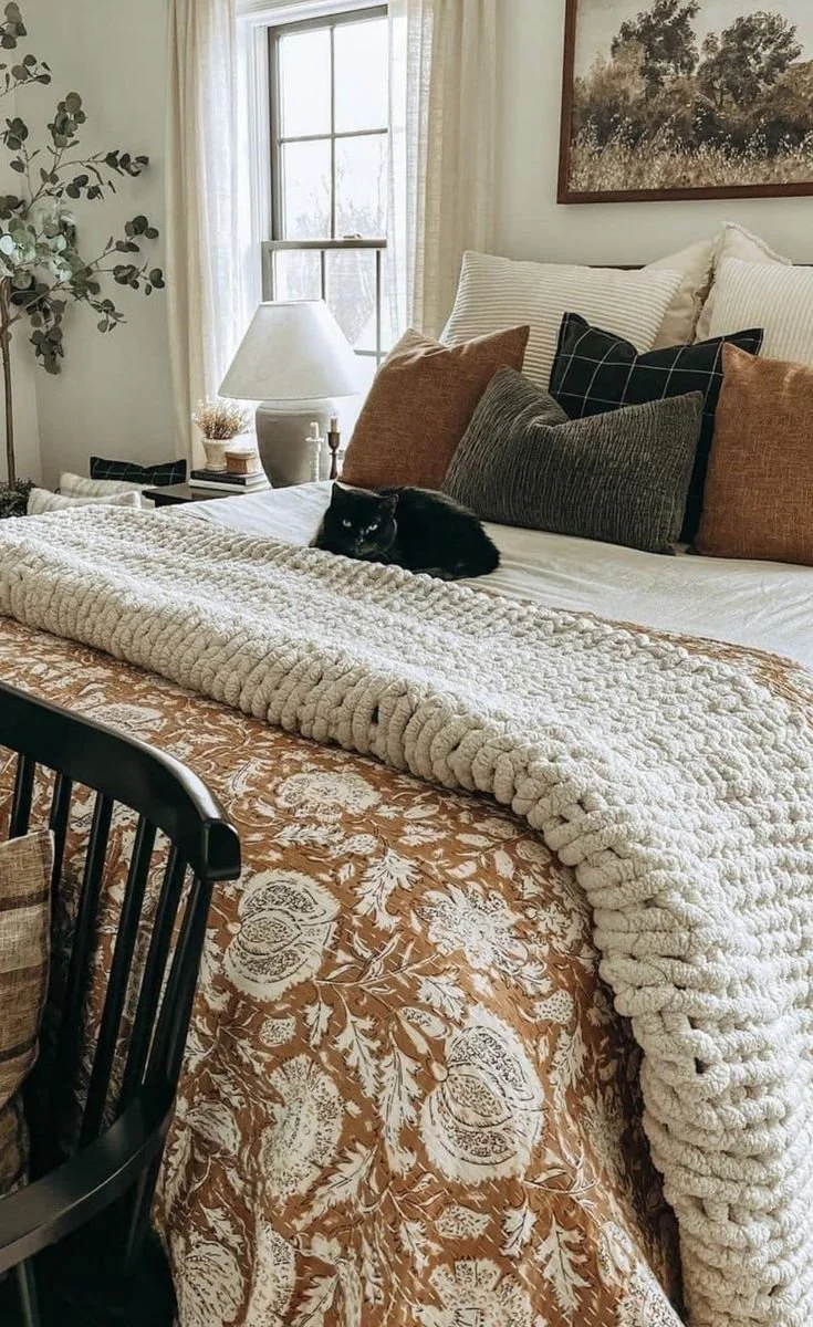 21+ Cozy Fall Bedding Combos You'll Want to Crawl Into