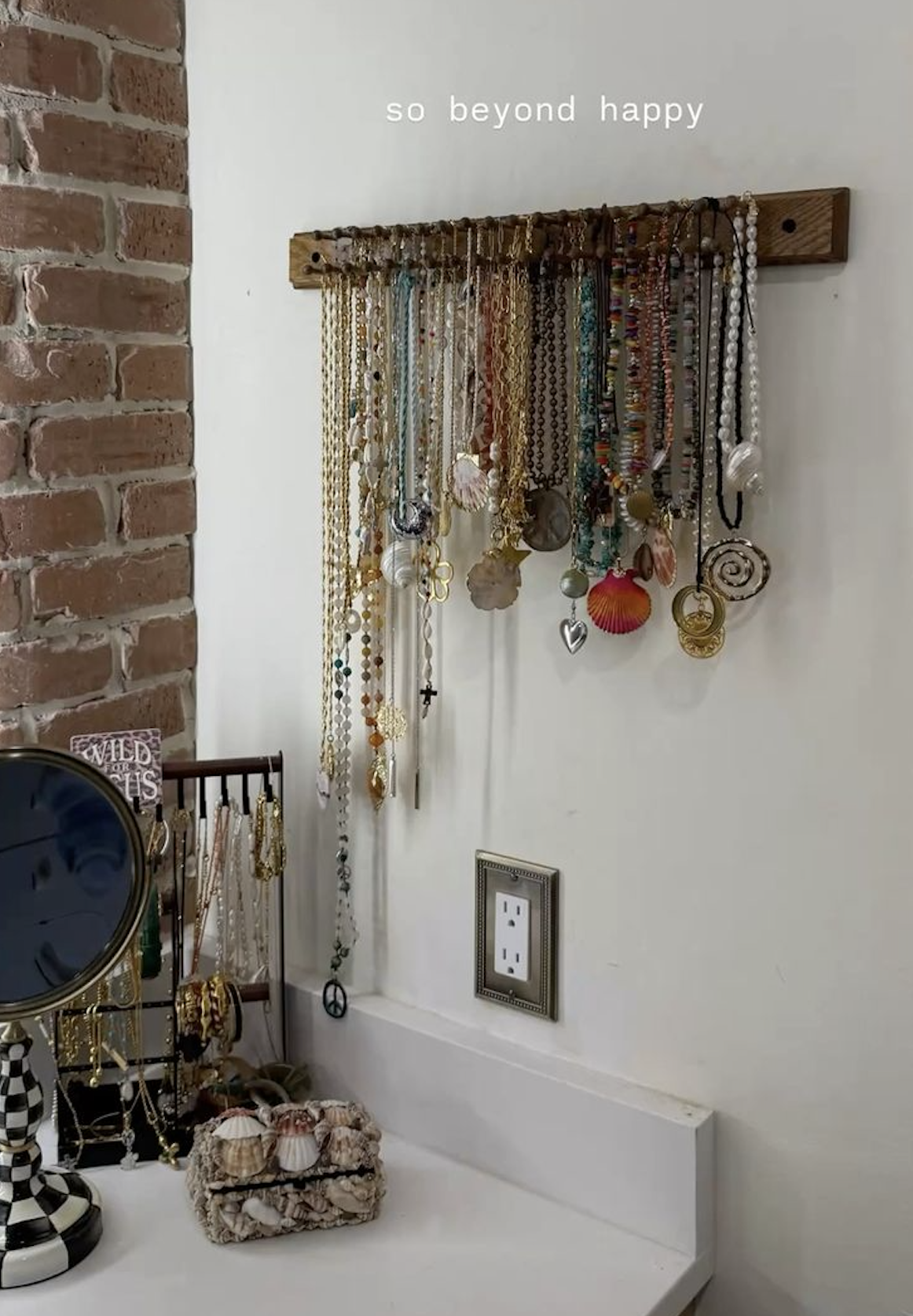 necklace jewelry organizer