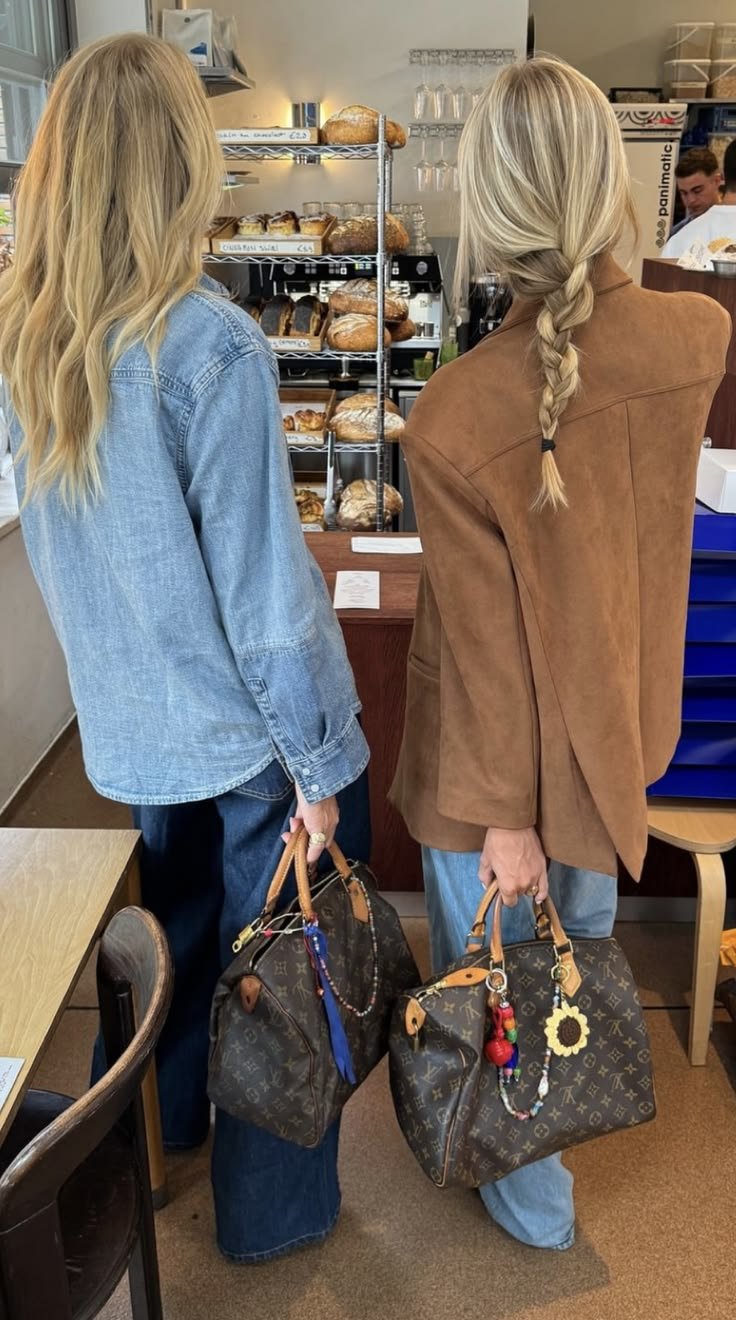 louis vuitton speedy bag street style.jpeg