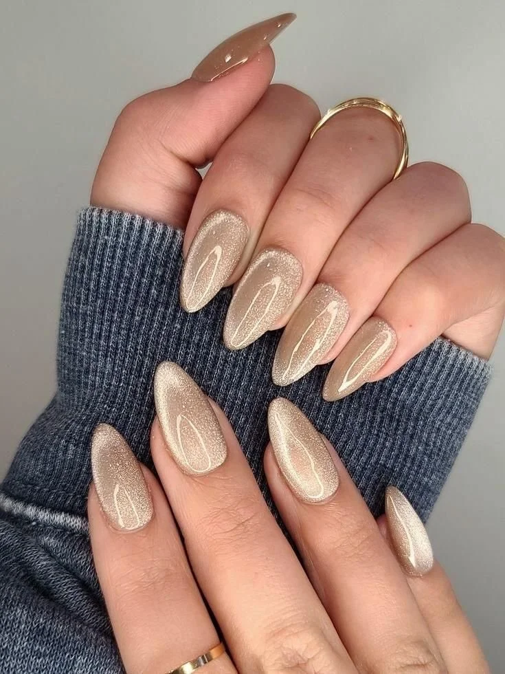 nails inspiración ojo de gato