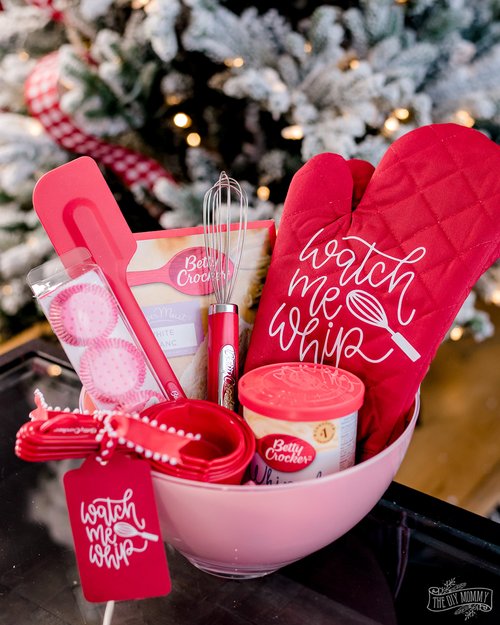 How To Make A DIY Gift Basket - Ashley Brooke