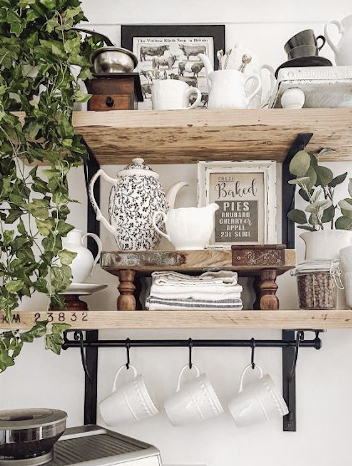 How To Create And Decorate A Beautiful Coffee Bar * Hip & Humble Style