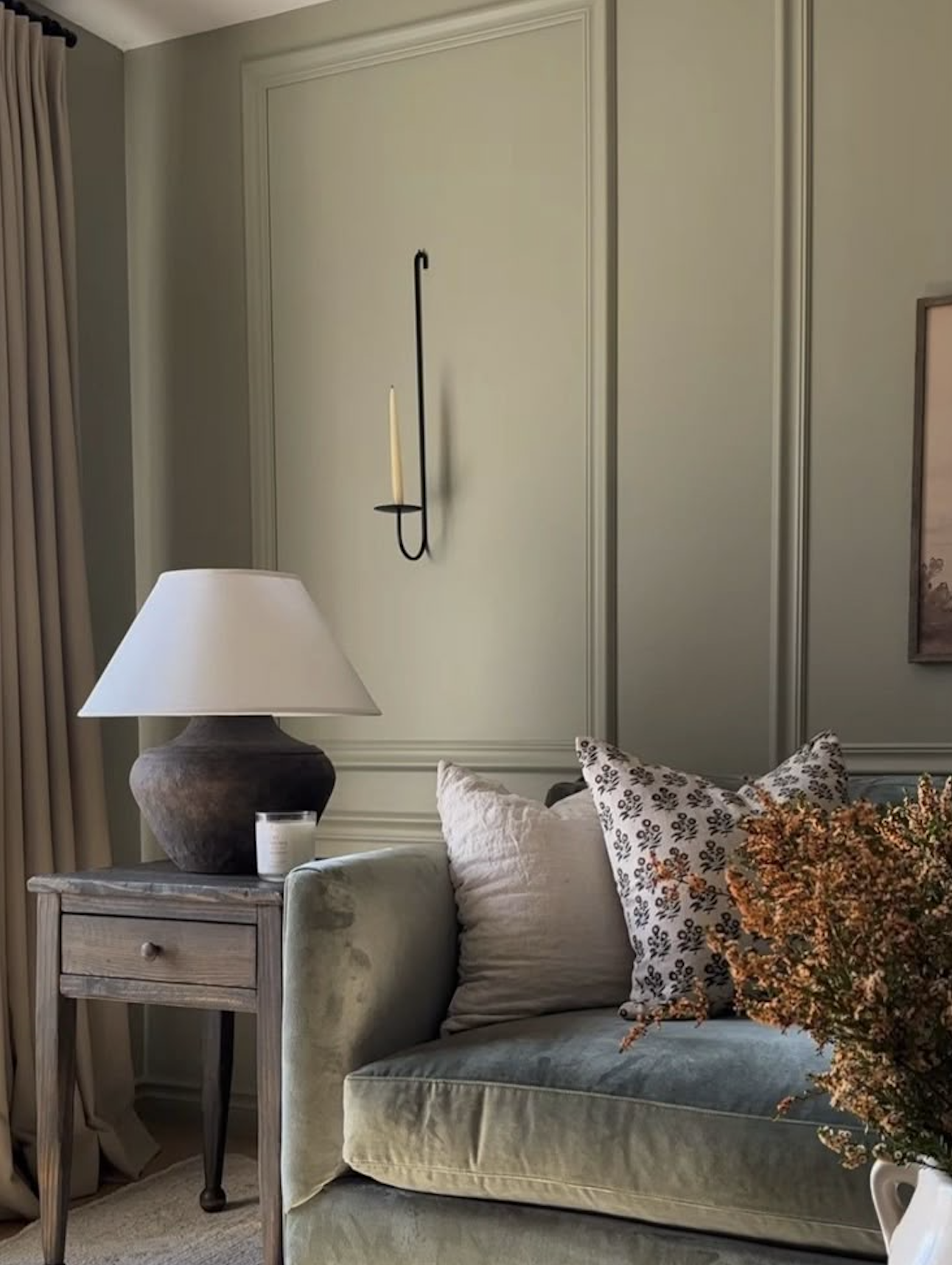 green sofa green walls