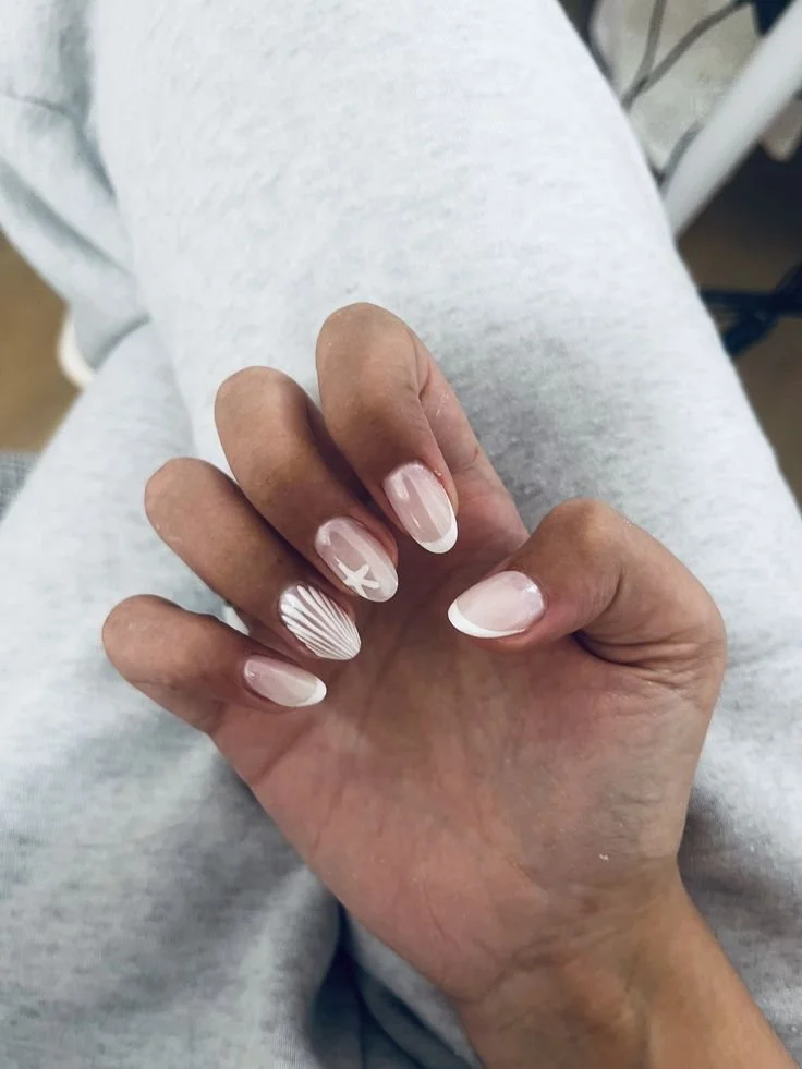 beach nail inspo
