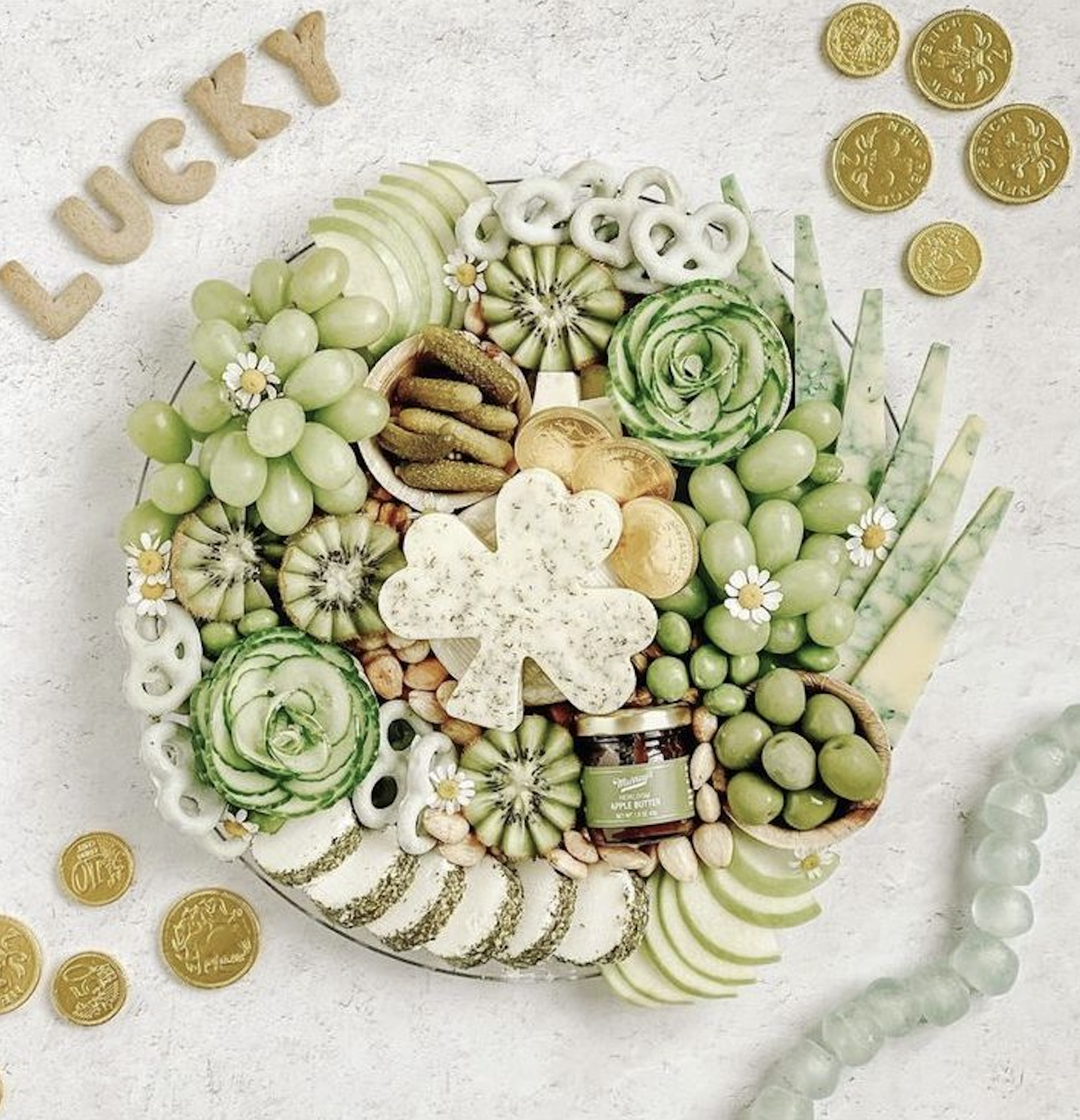 🍀 Shamrock-Shaped Snack Board