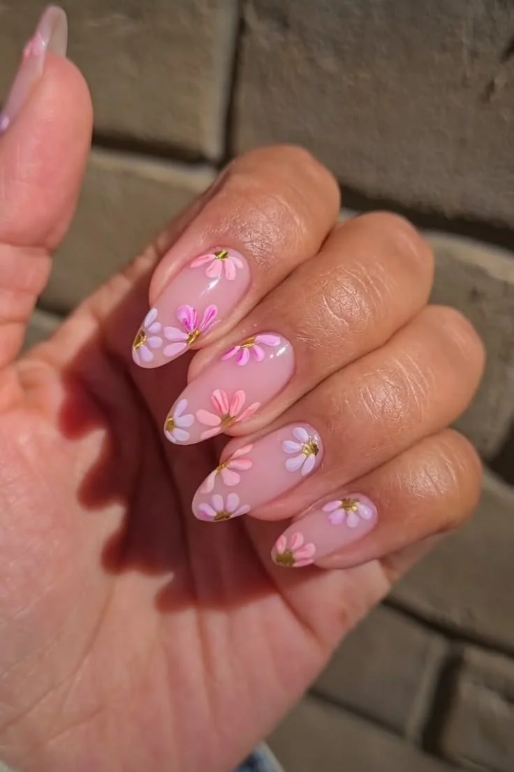 pretty flowers on nails
