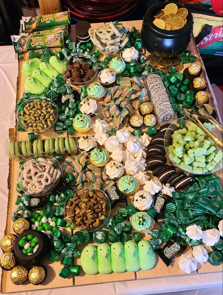 🍏 Sweet & Salty Green Apple Board