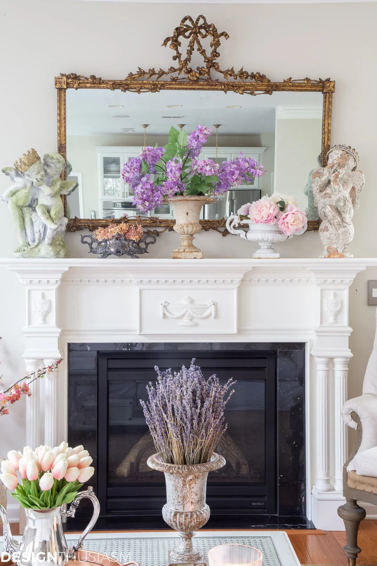 17 Stunning Spring Fireplace Mantel Decor Ideas to Instantly Refresh ...