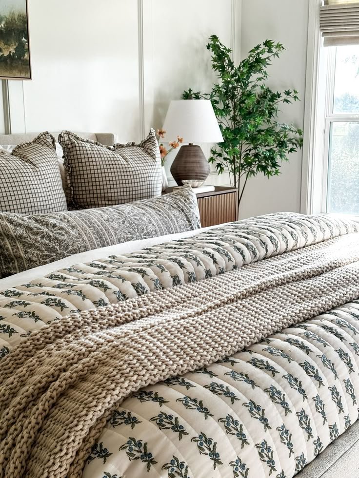 21+ Cozy Fall Bedding Combos You'll Want to Crawl Into