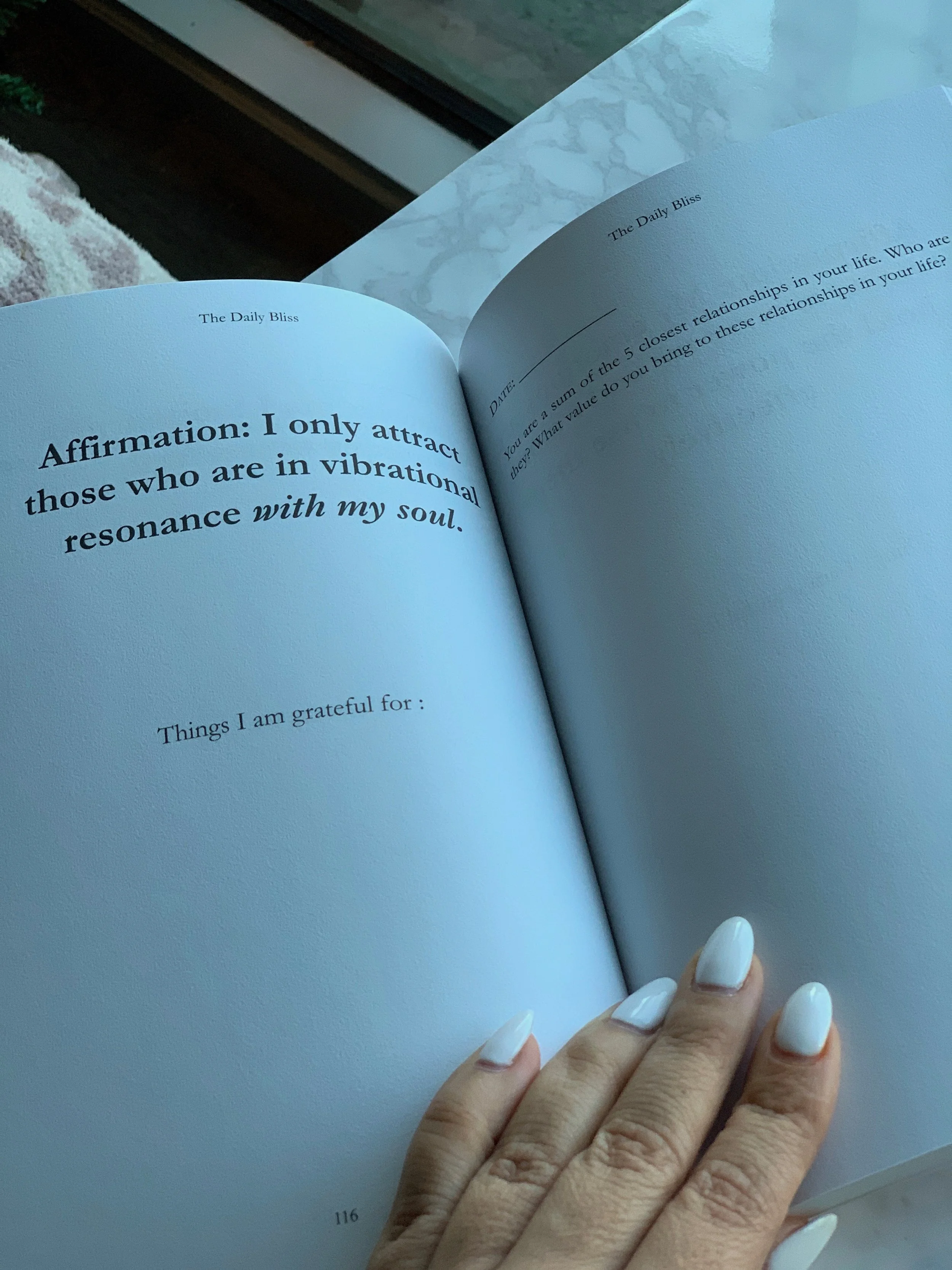How to Start A Gratitude Journal to Unlock Your Manifestation Power ...