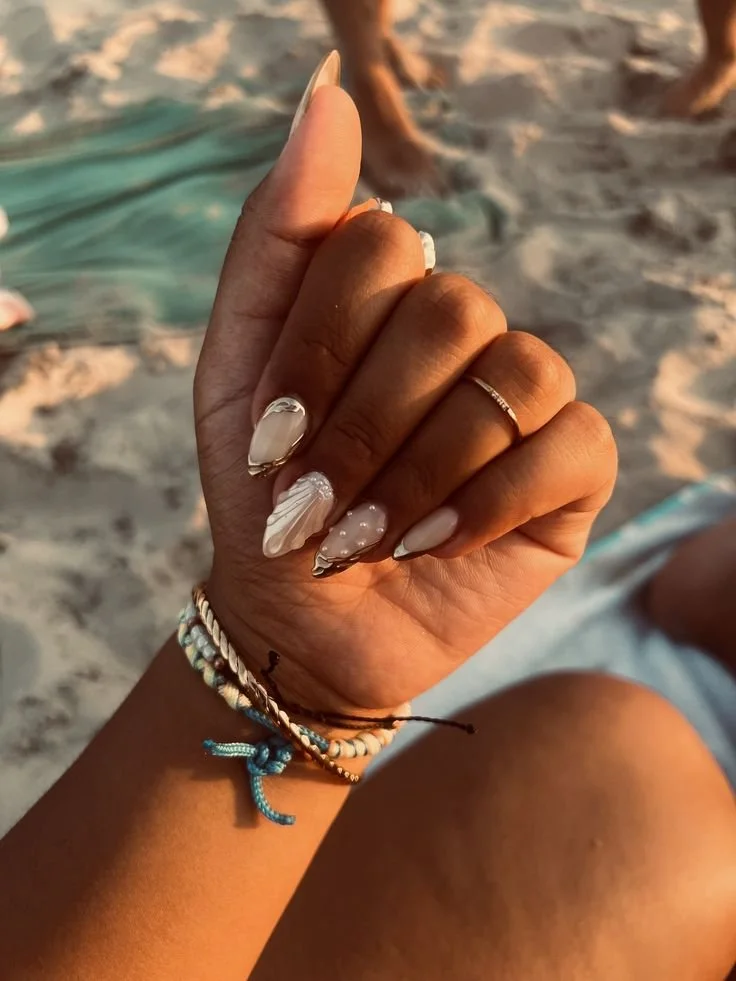 golden goddess nails