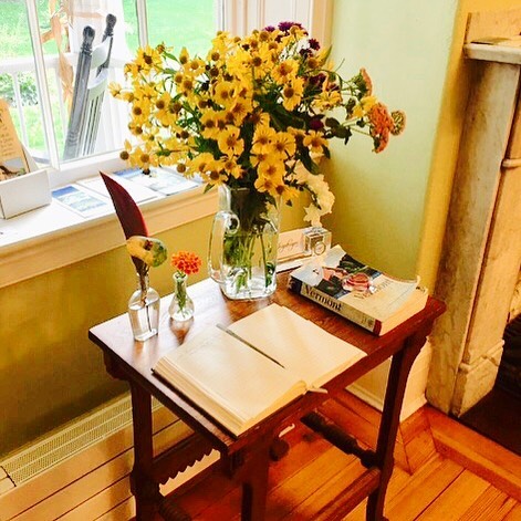 Guests love the simple touches at the Inn, and the way light shines through antique glass. 
Book your getaway today!
.
.
.
#vermont #visitvermont #uppervalley #history #antiques #literature #art #sculptures #flowers #gardens #mountains #lakes #swim #