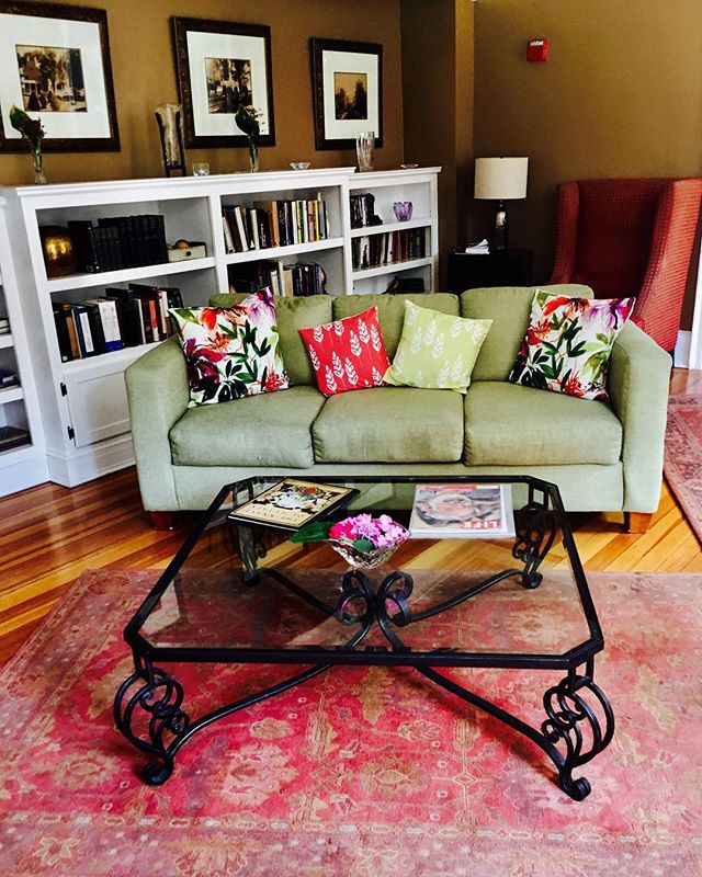 Calling all literary enthusiasts...Are you ready for a getaway relaxing in the former home of Maxwell Perkins? 
Book online today for a stay at our beautiful historic inn. You will love the home, and Paradise Park just behind the grounds👌
.
.
.
#max