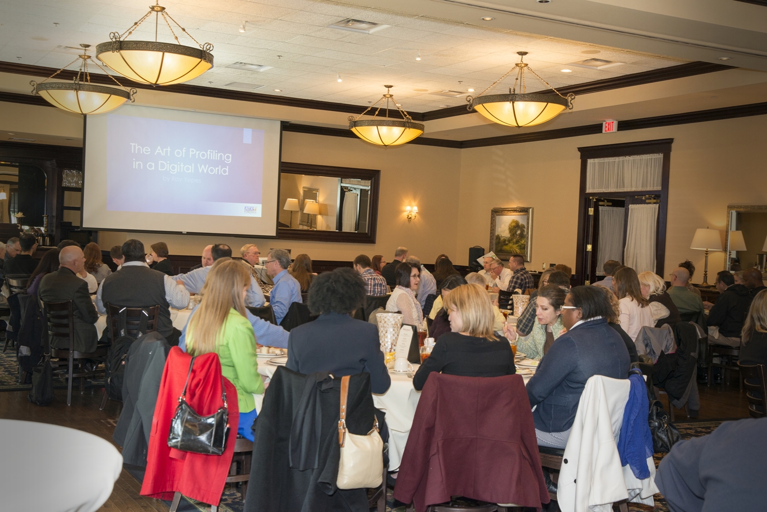 Attendees enjoy lunch at the Austin Area Chapter's February luncheon.