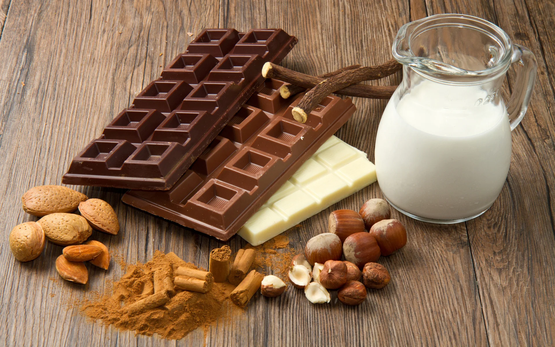 chocolate-milk-nut-jug-cinnamon-other.jpg