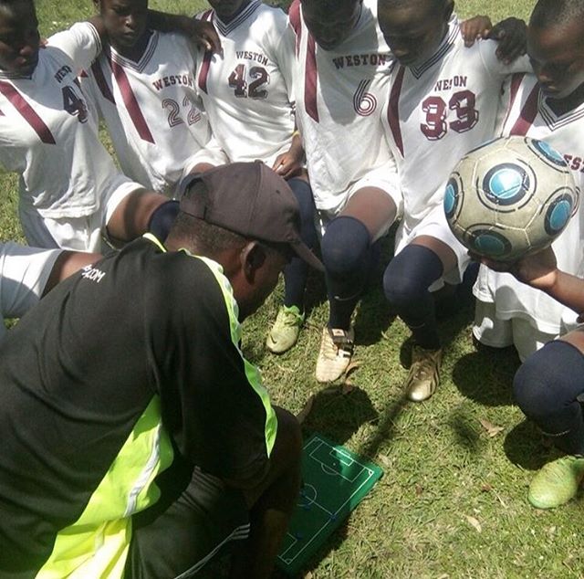 @oumadavis, with our partner program, Soccer Plus Outreach, coaching soccer with children from the Manyatta Slum in Kisumu City, Kenya. .
.
#inspiretransformation #soccer #coaching #children #kisumu #kenya #soccerplus #outreach #nonprofit #501c3 #tra