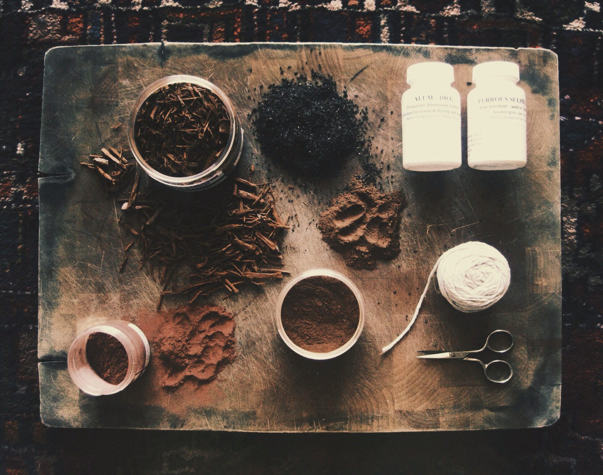 natural dyes and supplies for shibori