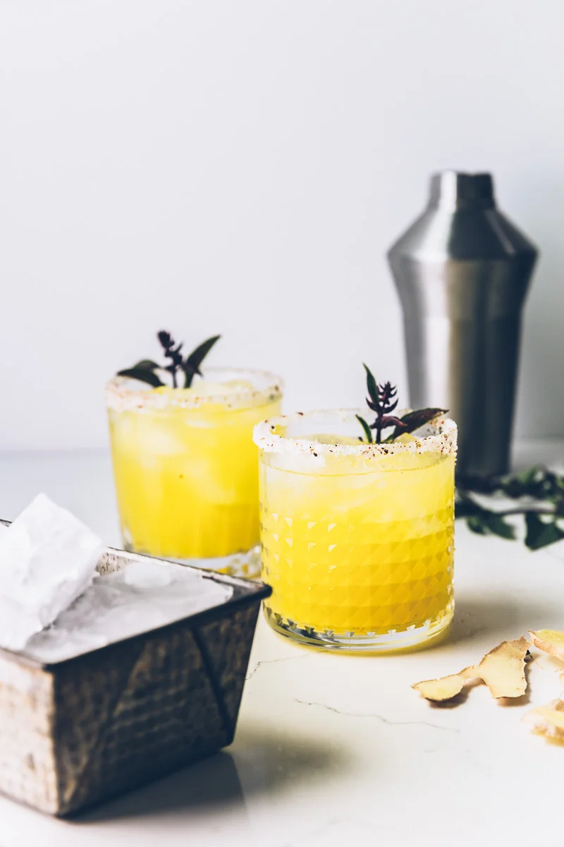 golden watermelon cocktail on millys-kitchen.com