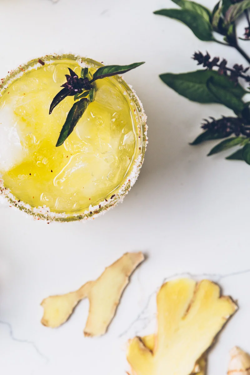 golden watermelon cocktail on millys-kitchen.com