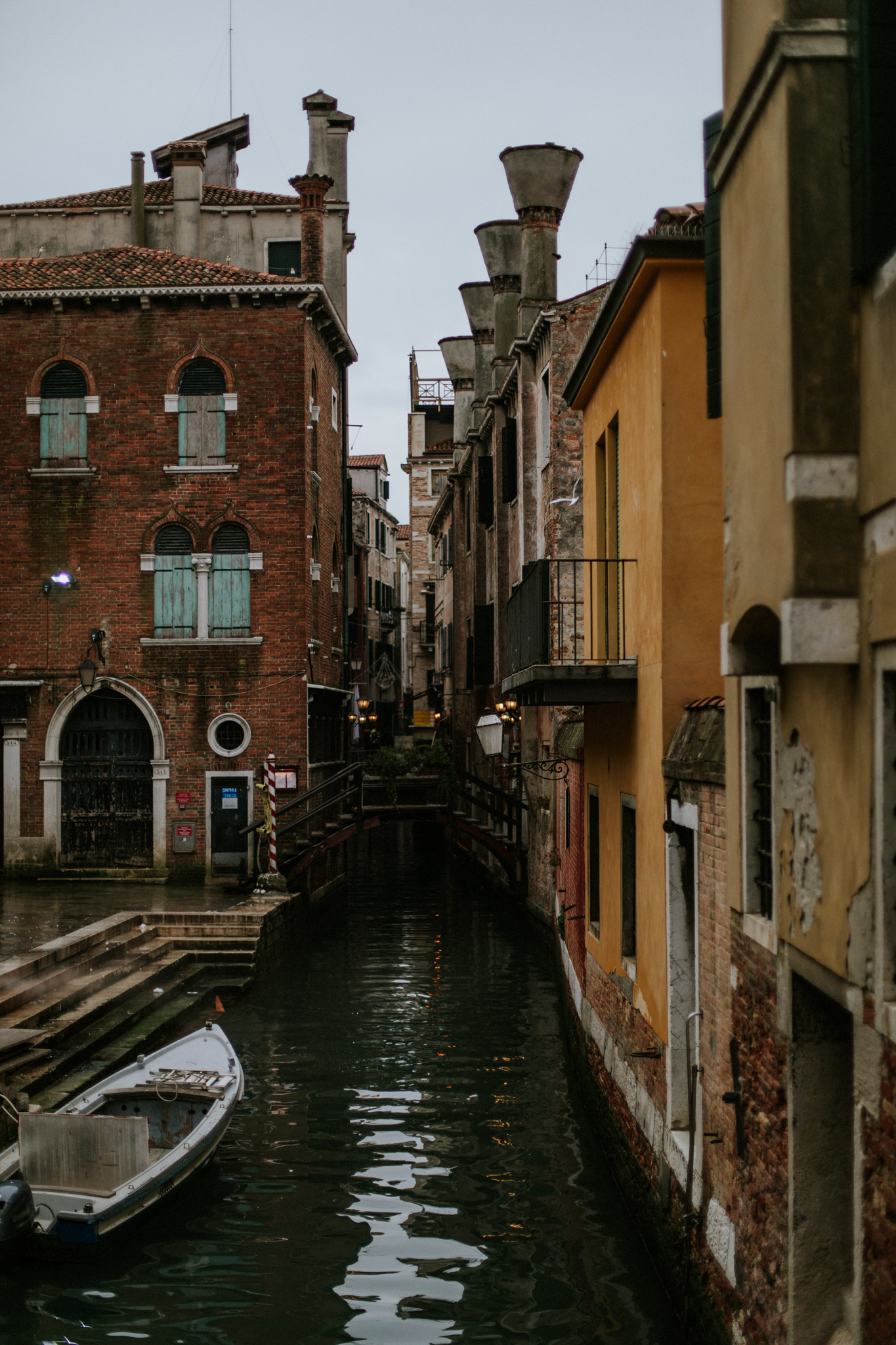 Venice, Italy | Destination Elopement Photographer | Vow of the Wild
