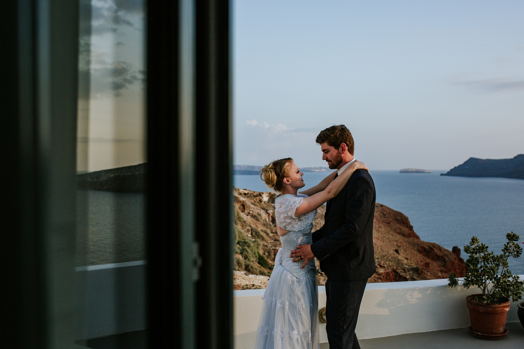 Santorini, Greece Elopement | Colorado Elopement Photographer | Vow of the Wild