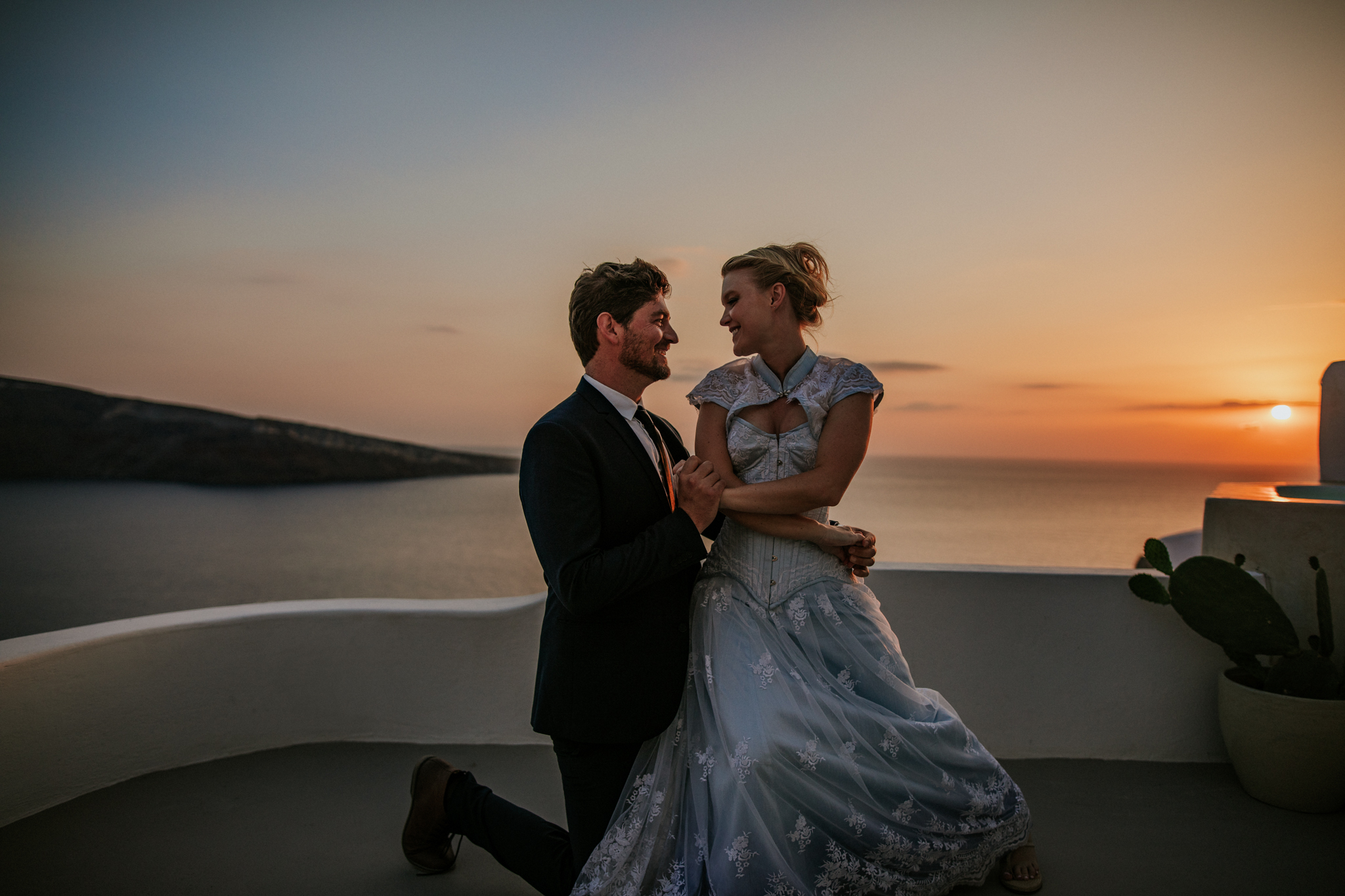 Santorini, Greece Elopement | Colorado Elopement Photographer | Vow of the Wild