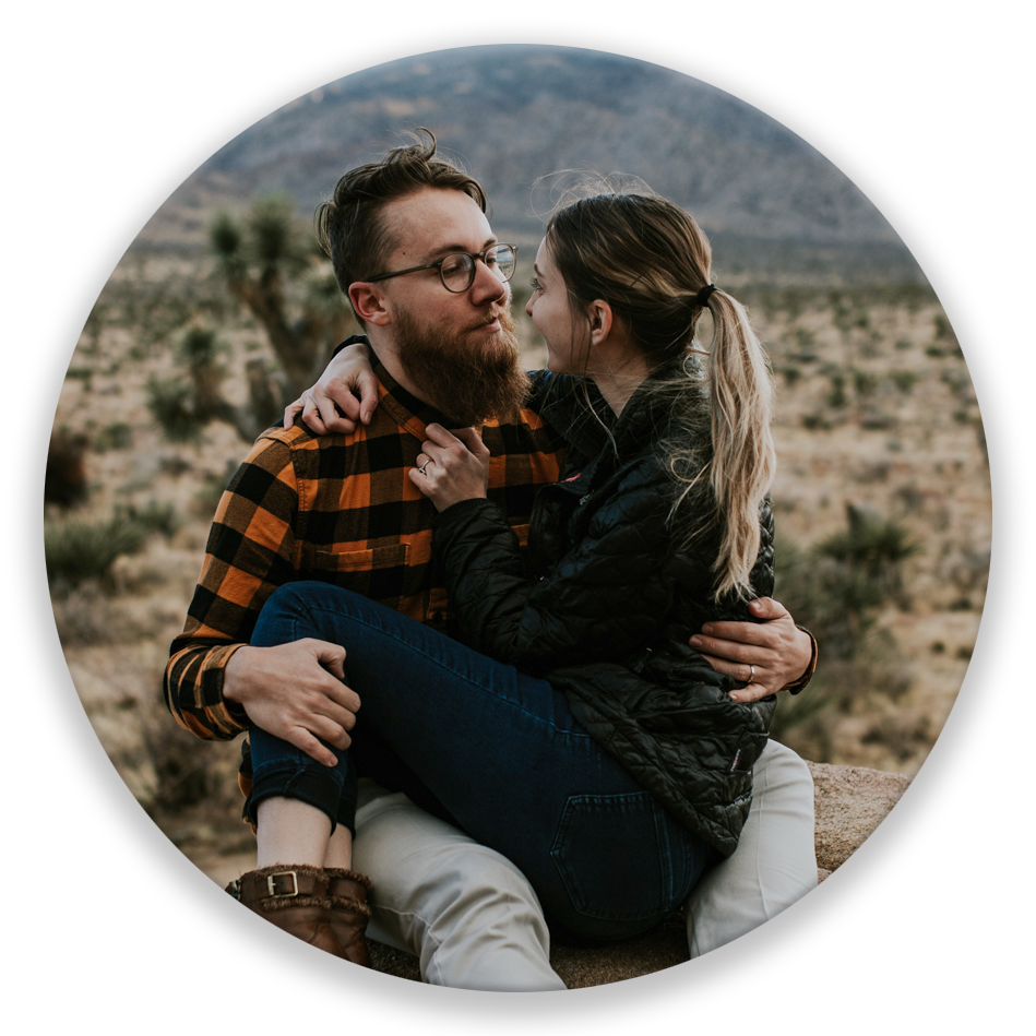 01_Profile-Destination-Elopement-Photographer.png