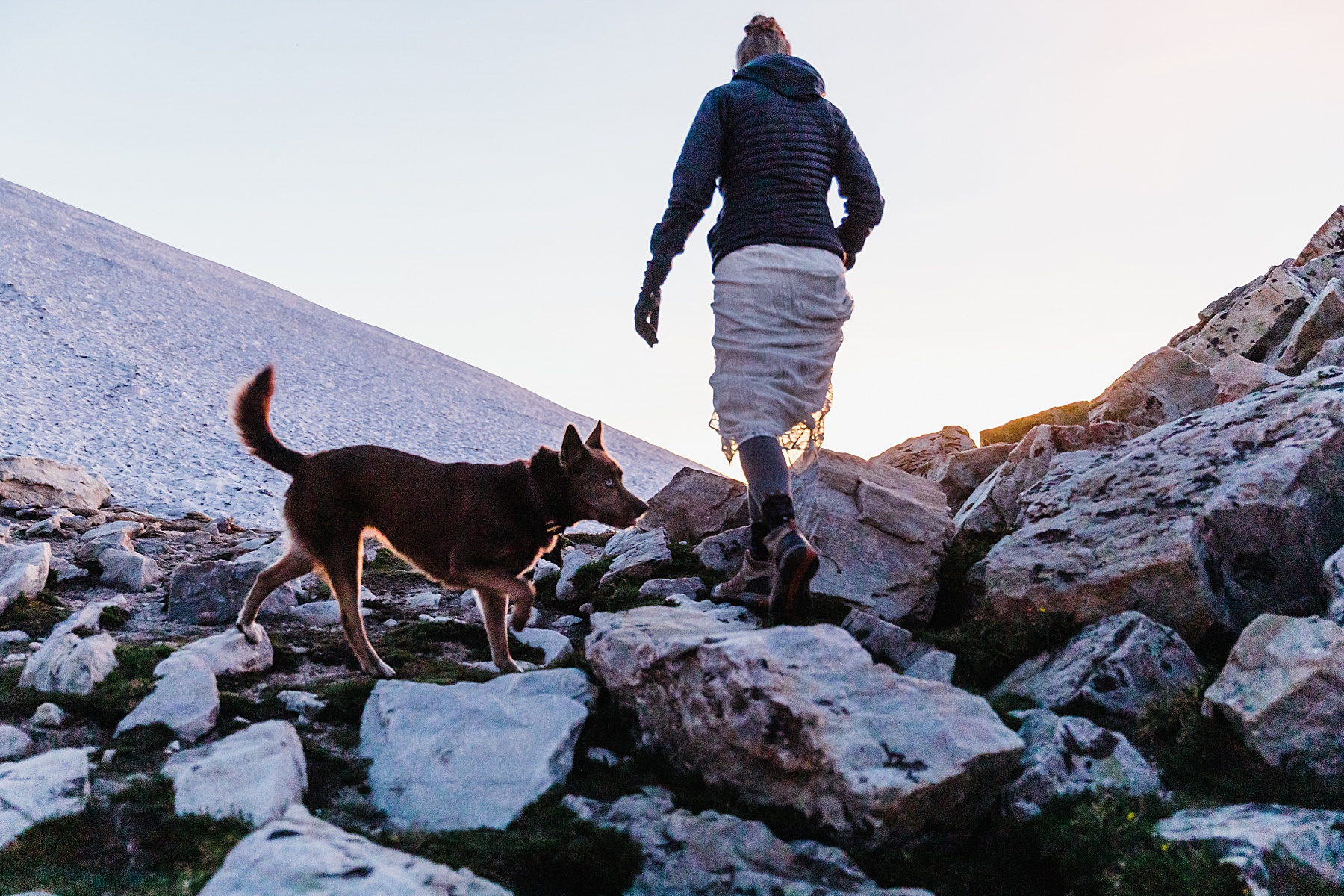 Sunrise Wyoming Hiking Elopement | Vow of the Wild