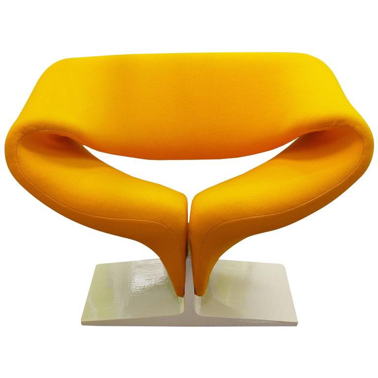 Ribbon Chair. Photo: 1stdibs/Galeria Chantala Art & Antiques