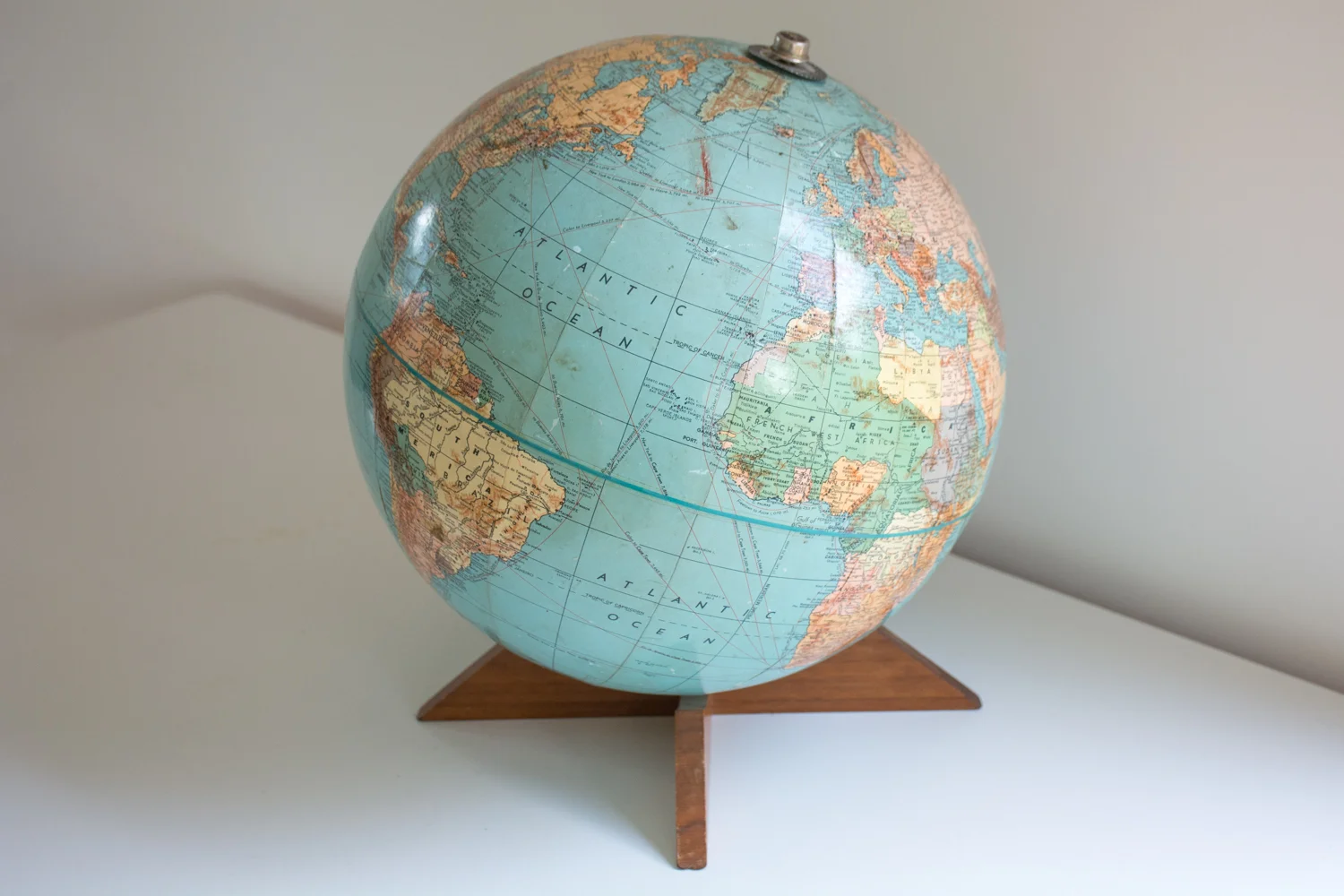 MidCenturyModernFinds_Globe_Wood_Stand-7.jpg