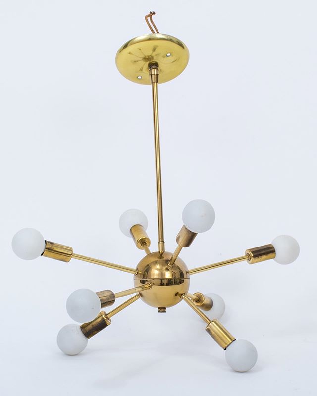 There are many new sputnik lamps out there, but we prefer vintage. Now available at MidCenturyModernFinds.com.
.
.
.
.
#midcenturylamp #sputnik #gold #goldlamp #brasslamp #vintagelamp #midcenturymodern #mcmhome