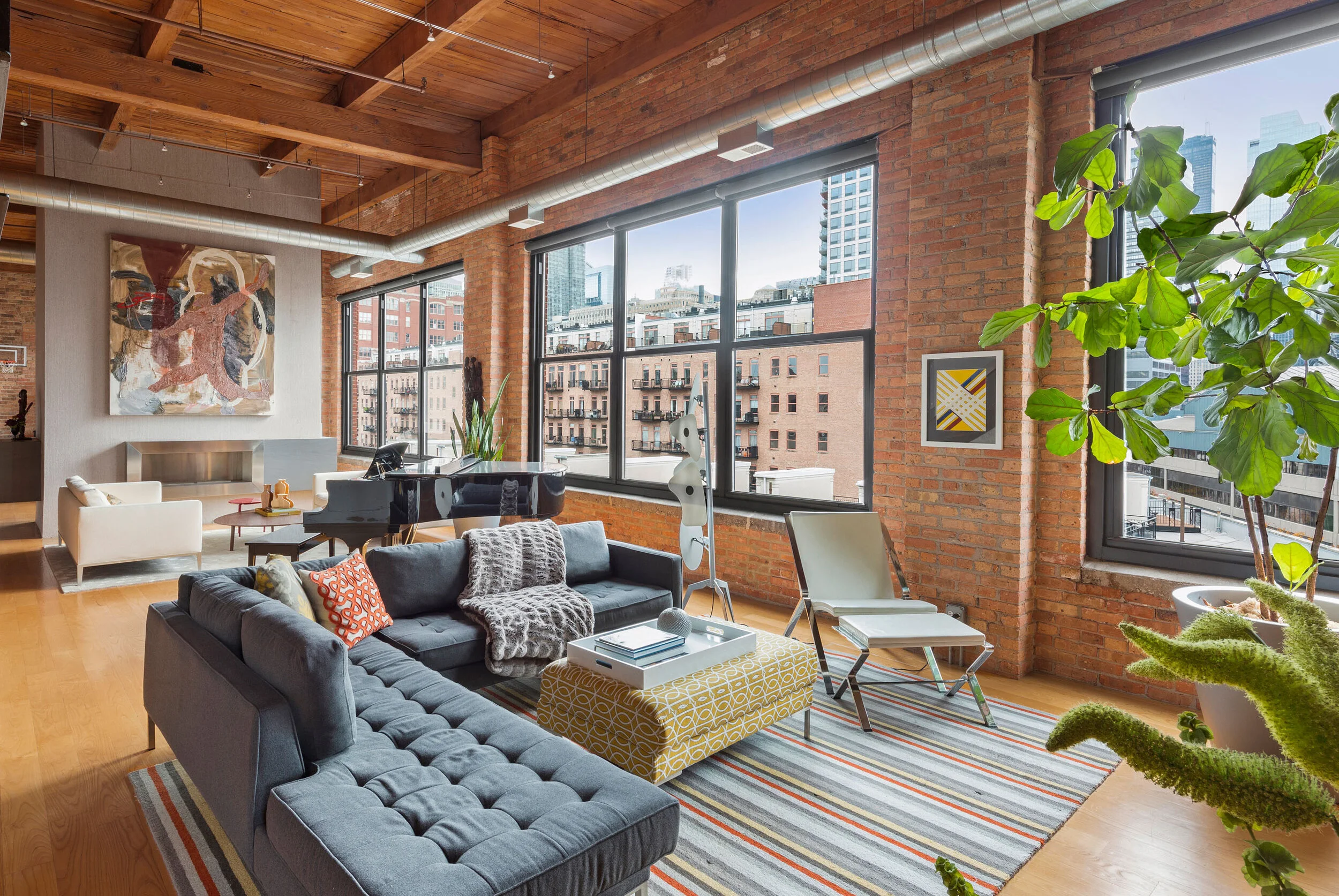 420 West Grand - Habitar - WM_023.jpg