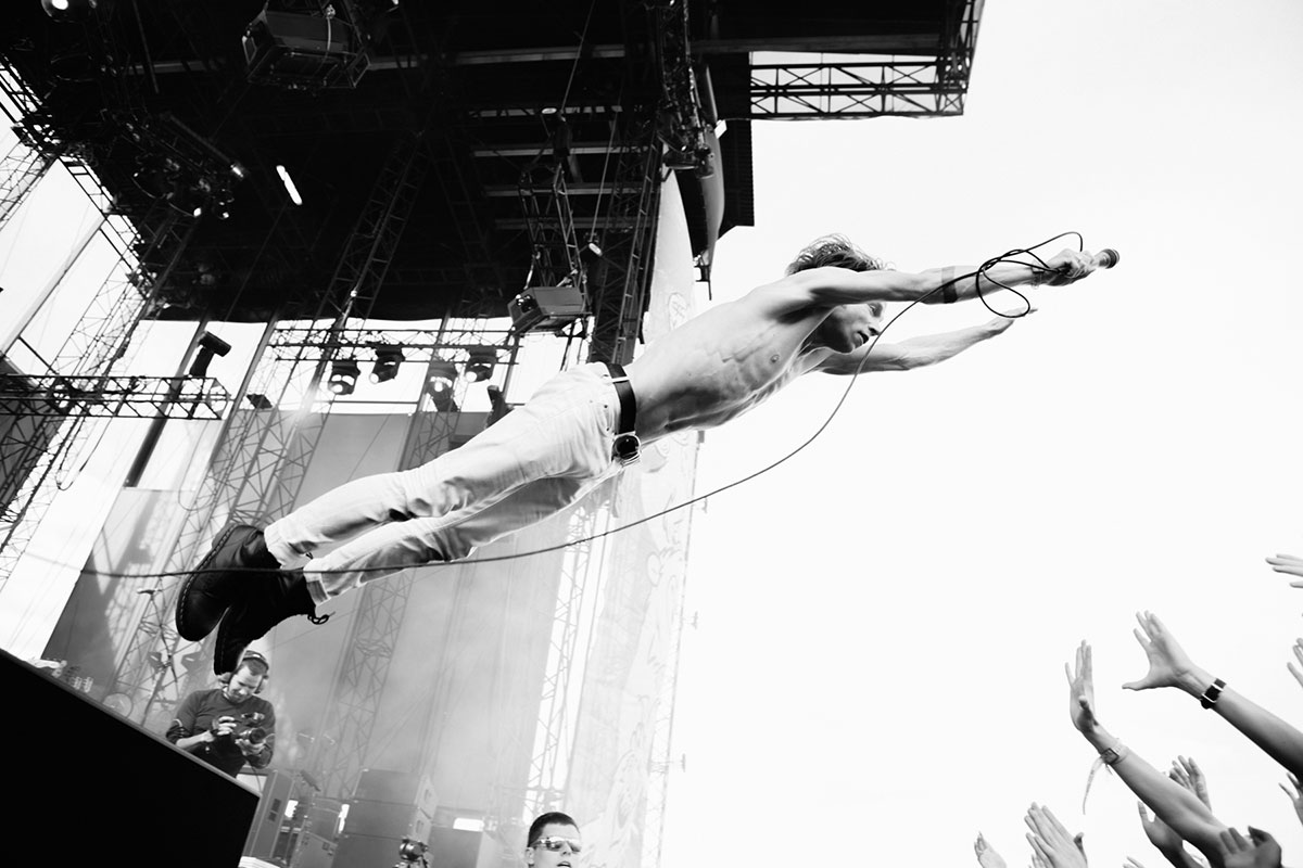 Cage the Elephant