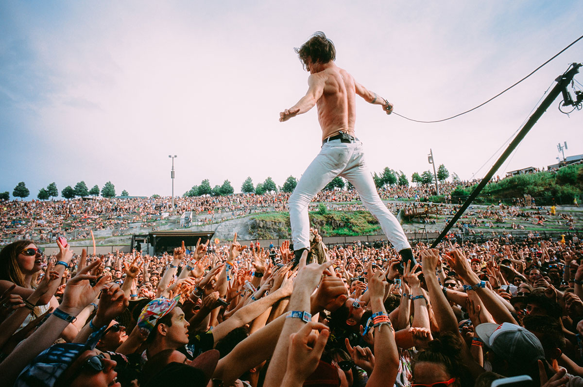 Cage the Elephant