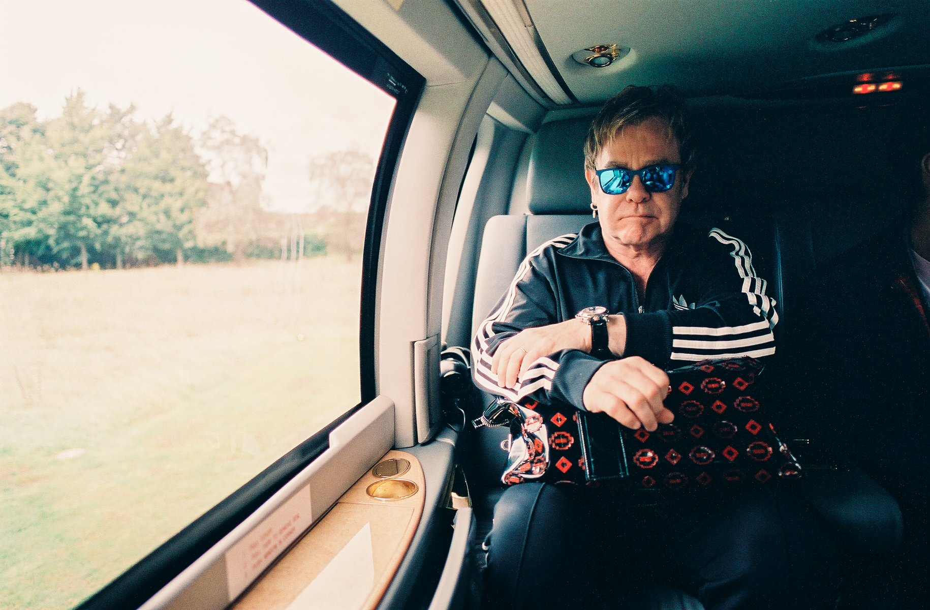  Elton John 