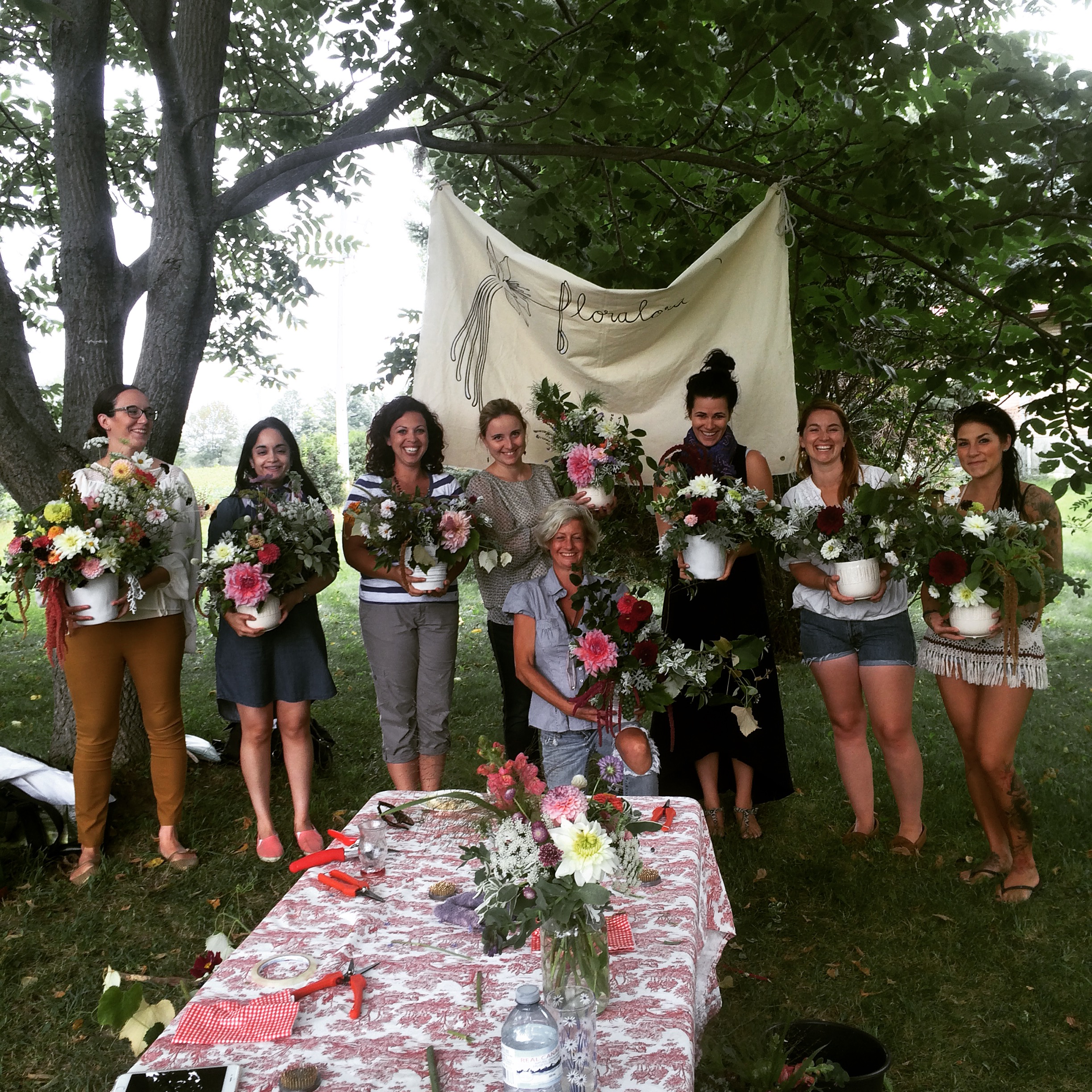  An awesome group of gals at our Dahlia workshop! 