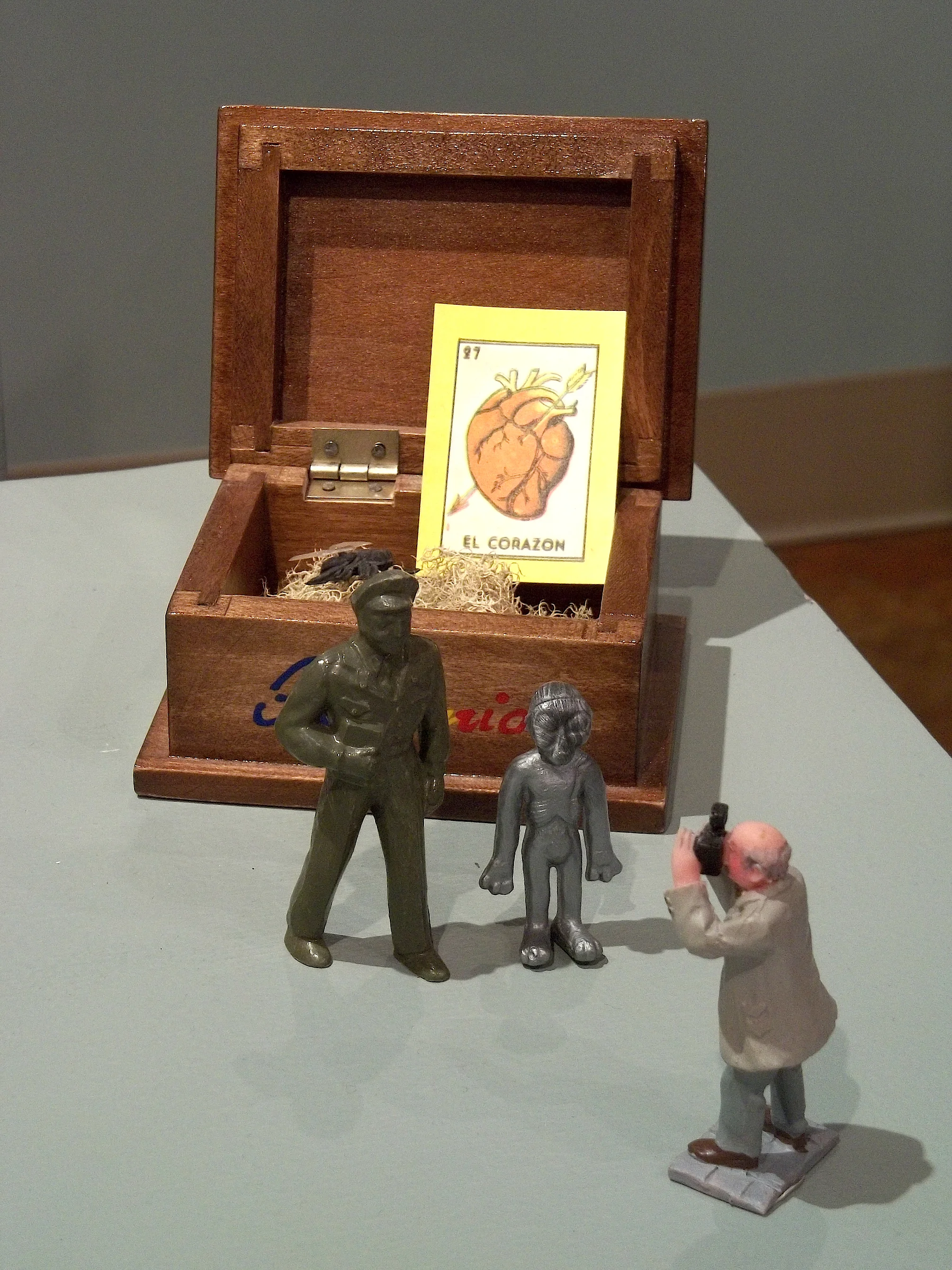 Dracula's Heart Transylvanian souvenir box, moss, Corazon card, plastic figures $250