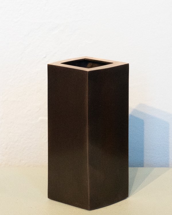 Tall Column Vase_03 - web.jpg