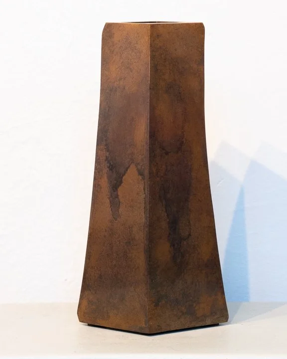 Wide Column Vase_03 - web.jpg