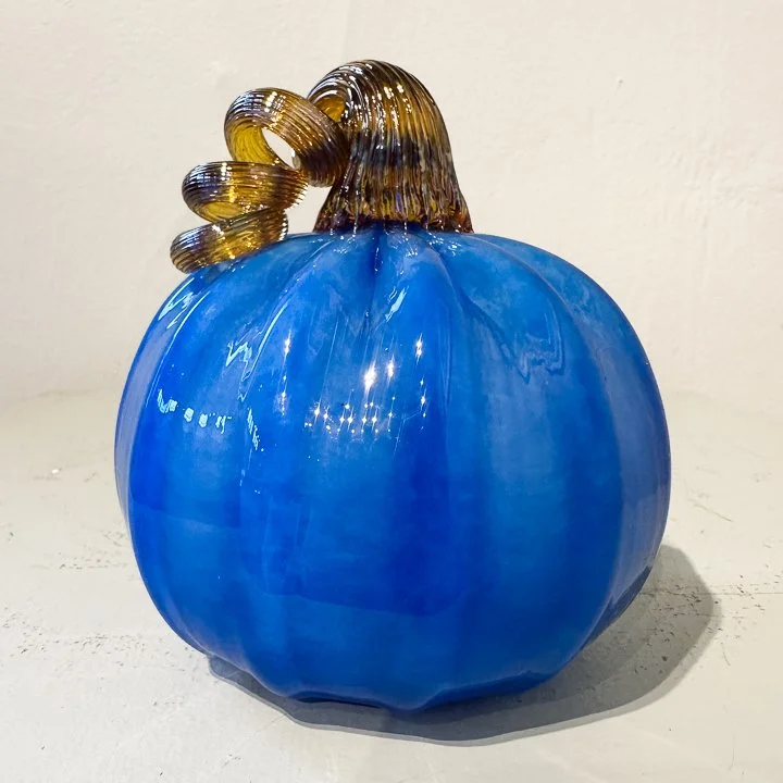 Small Pumpkin - handblown glass by Robert Adamson