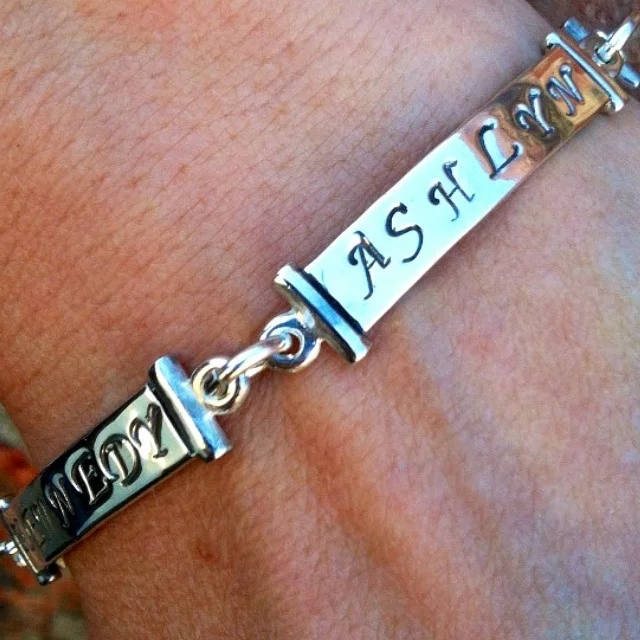 bracelet 4 .jpg