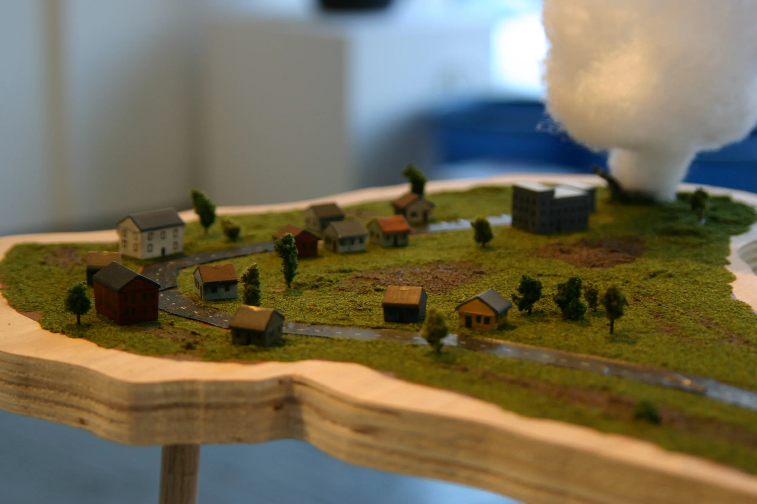 Mis-Guided Missiles 007.JPG