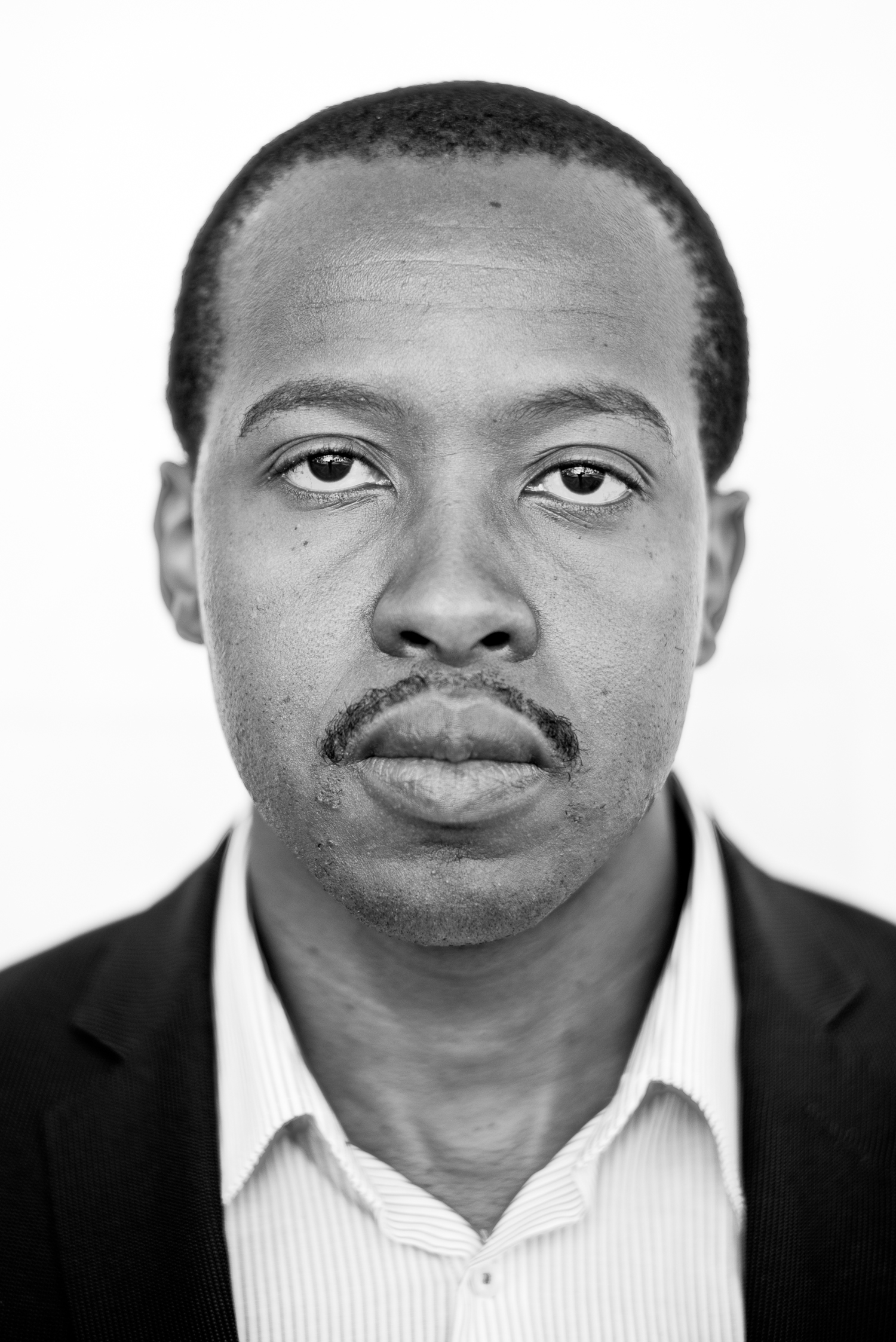 ZA Portraits. Gregg Thorne portrait photographer