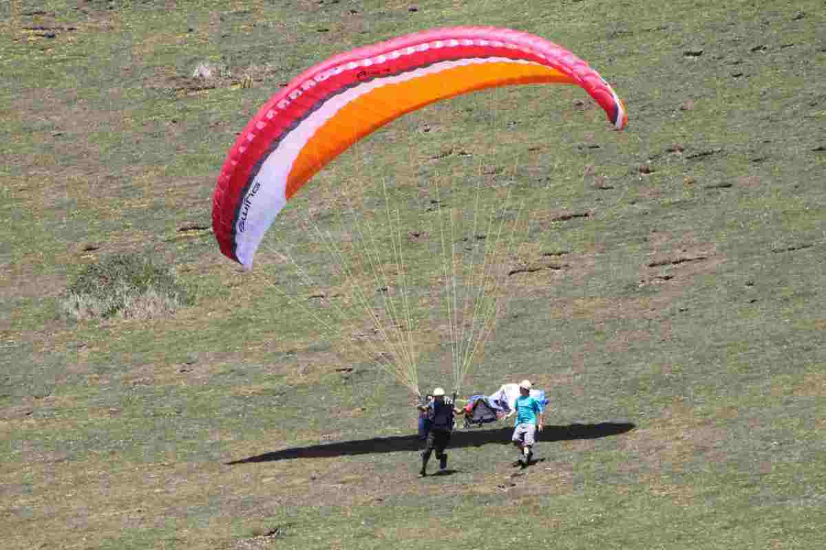 paragliding-takeoff.jpg