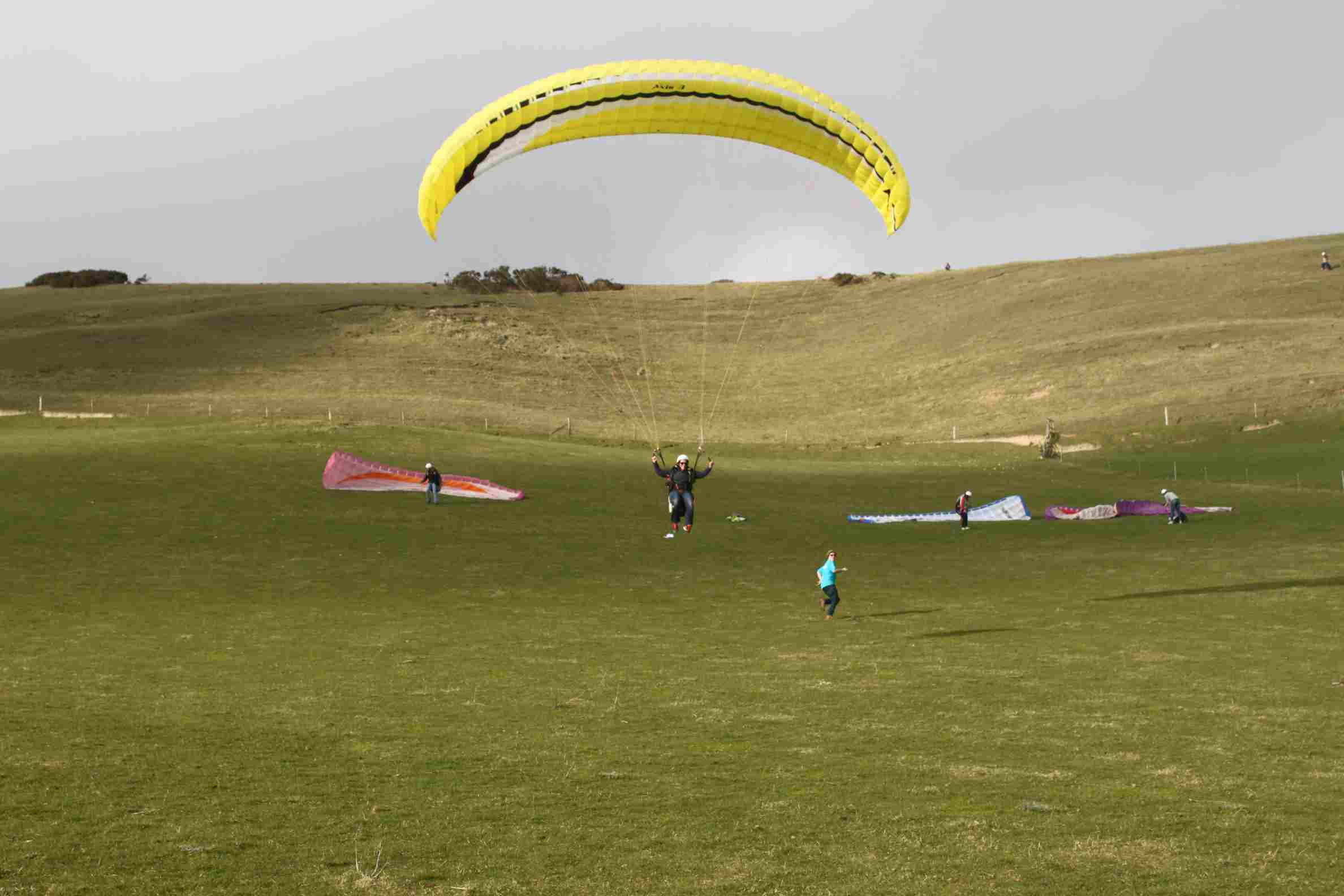 Learn to paraglide