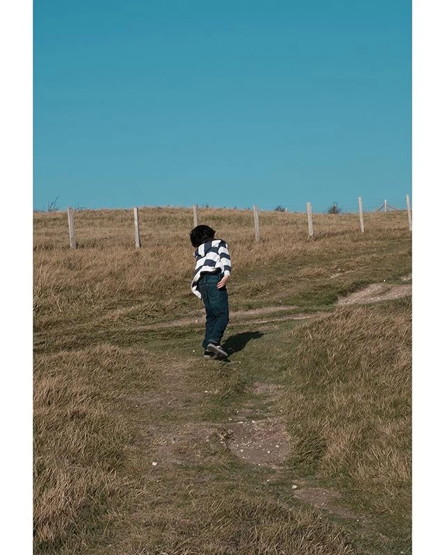 Two headed boy
There is no reason to grieve
The world that you need is wrapped in gold silver sleeves