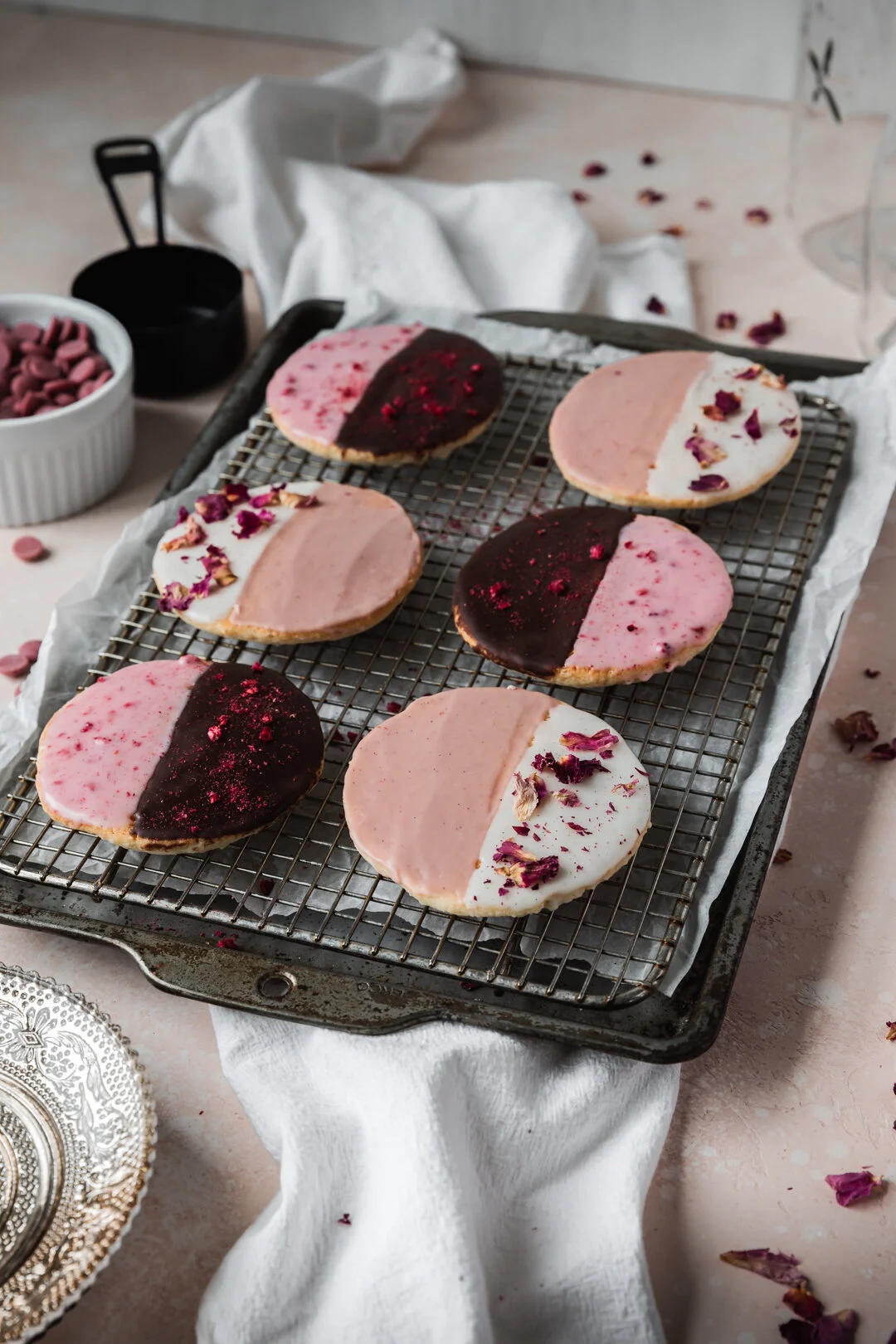 Almost Classic B+W Cookies