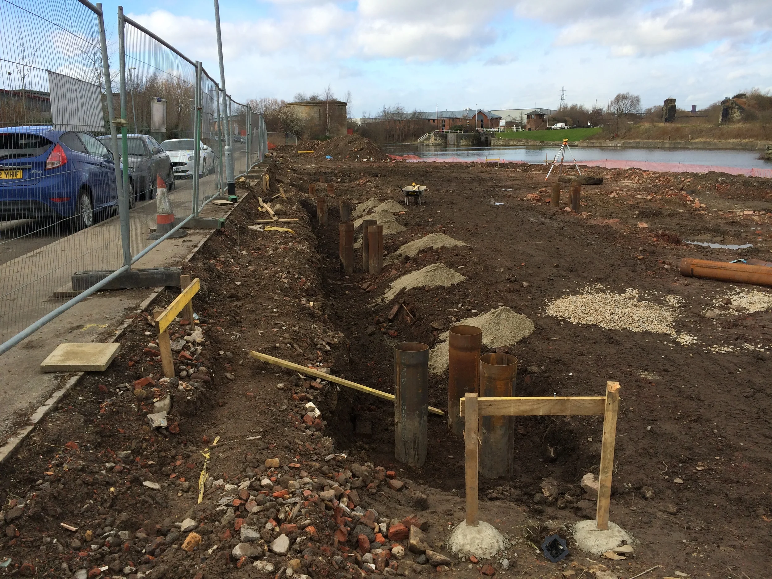  Excavation for pile caps completed ready for cutting the casings to the required length.&nbsp; 