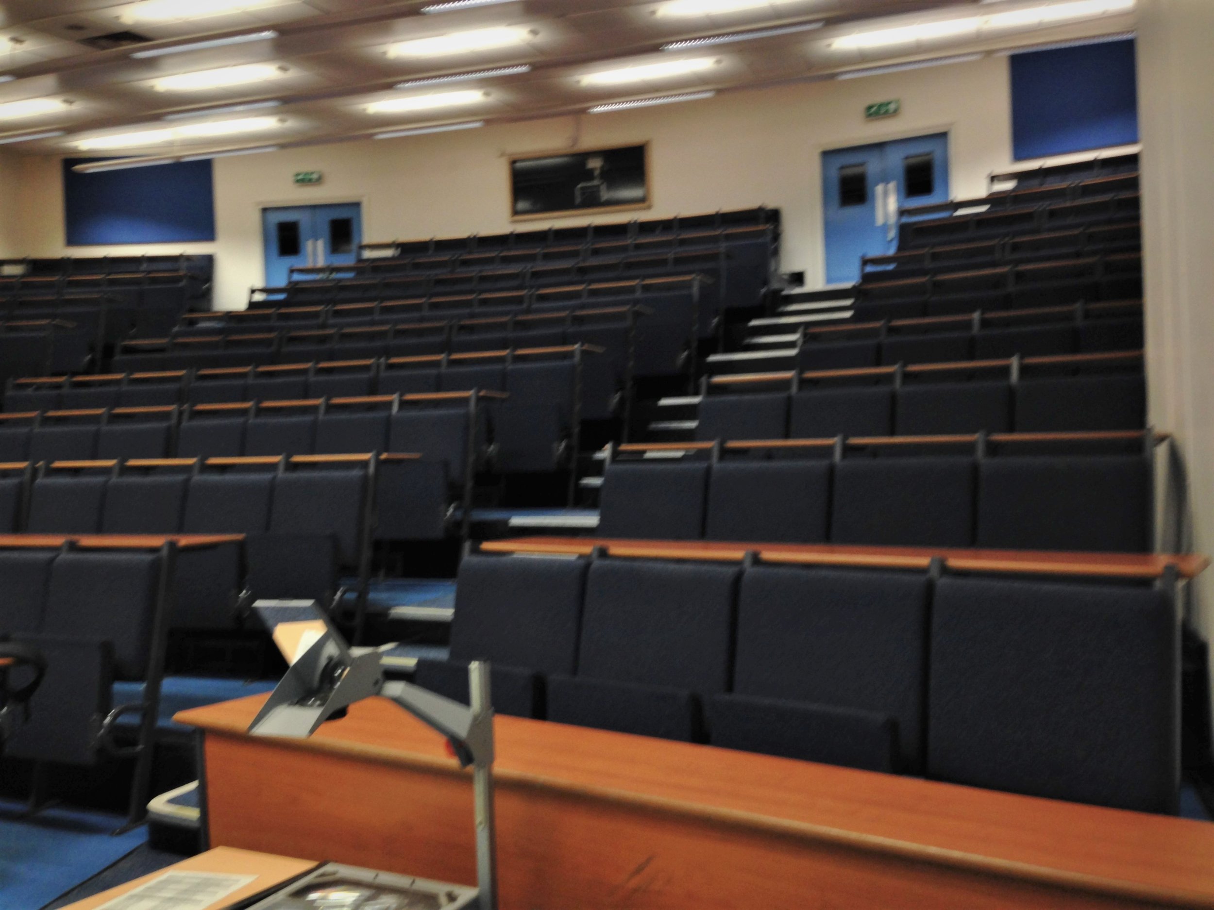 Mechanical Engineering Lecture Theatre B before works commenced.
