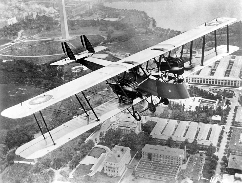  A Martin MB-1 bomber over Washington DC. 